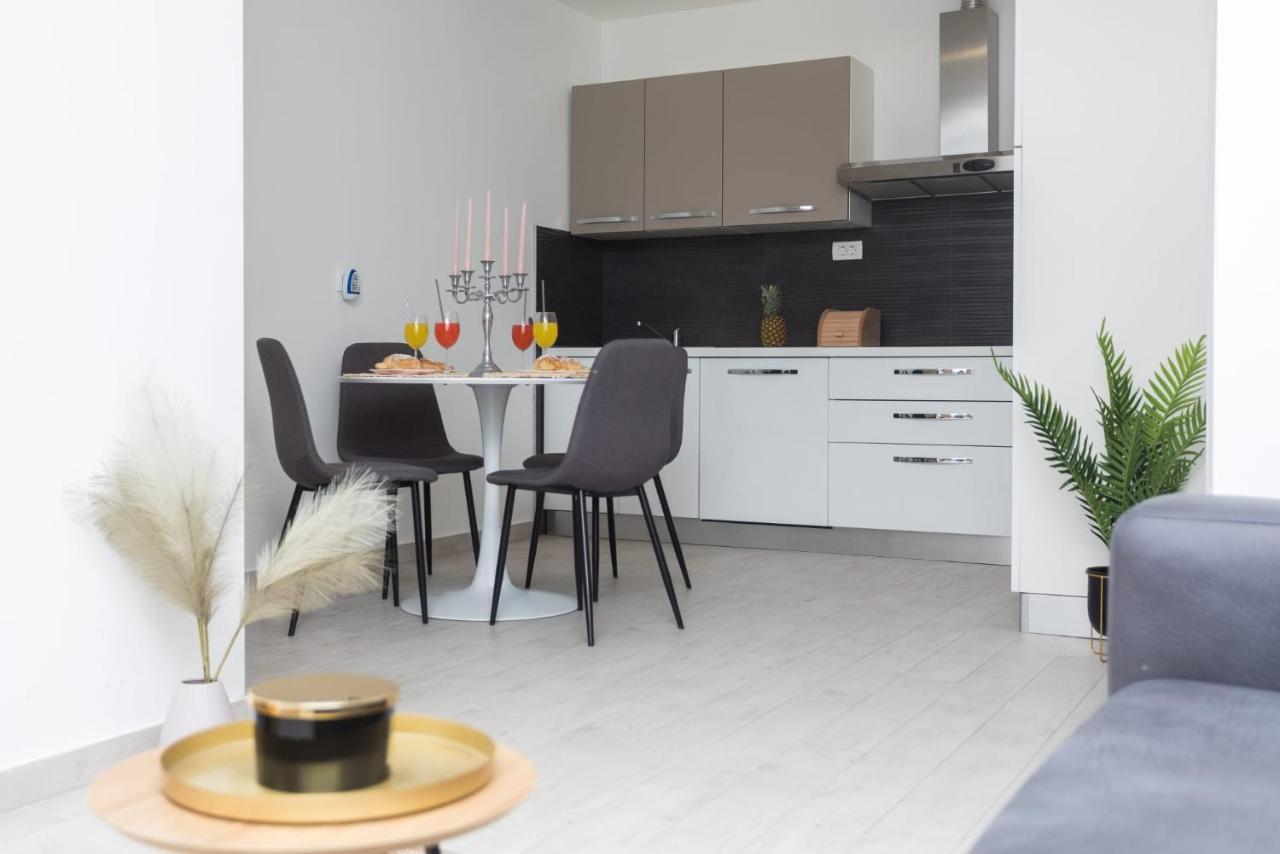 Bloom Apartment Split Ngoại thất bức ảnh